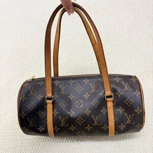 Louis Vuitton Papillon 30 Shoulder Bag in Monogram Canvas